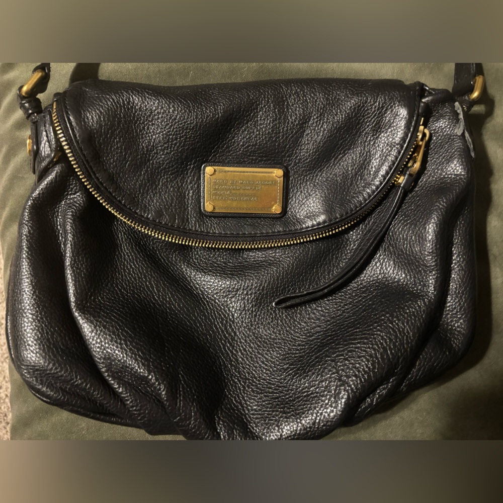 Marc Jacob’s Natasha Classic Q